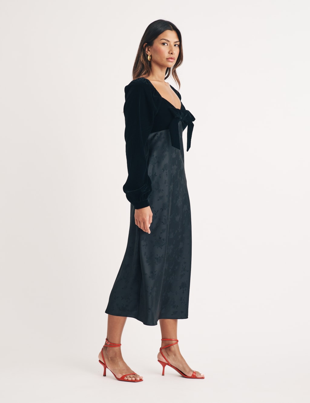Floral velvet jacquard dress top