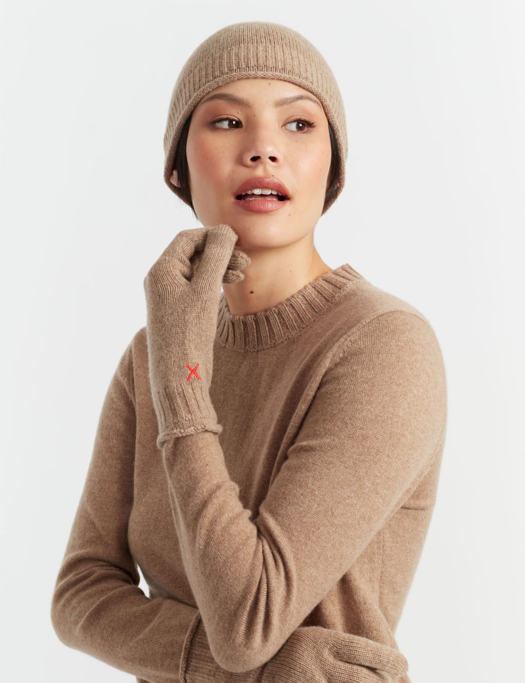 Wool Rich With Cashmere Gloves 1 of 2