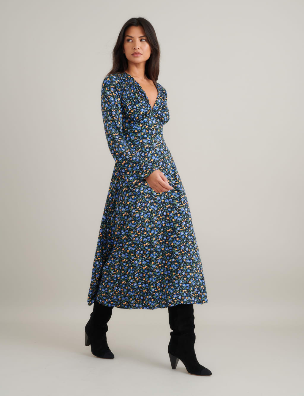 Floral V-Neck Midi Tea Dress 3 of 4