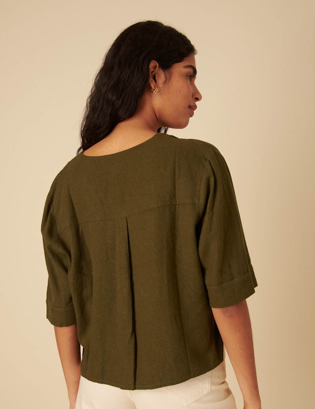 Linen Rich V-Neck Relaxed Shirt 3 of 4