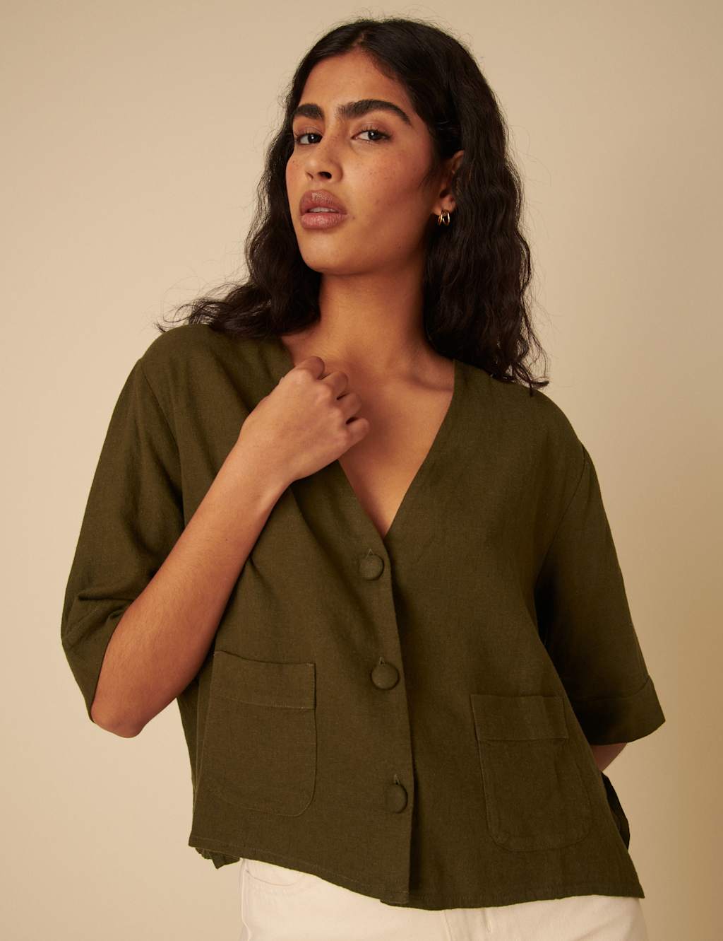 Linen Rich V-Neck Relaxed Shirt 4 of 4