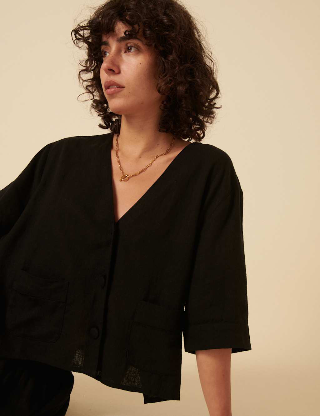 Linen Rich V-Neck Relaxed Shirt 2 of 4