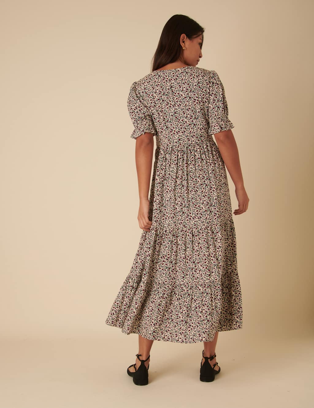 Floral V-Neck Midaxi Waisted Dress 3 of 5