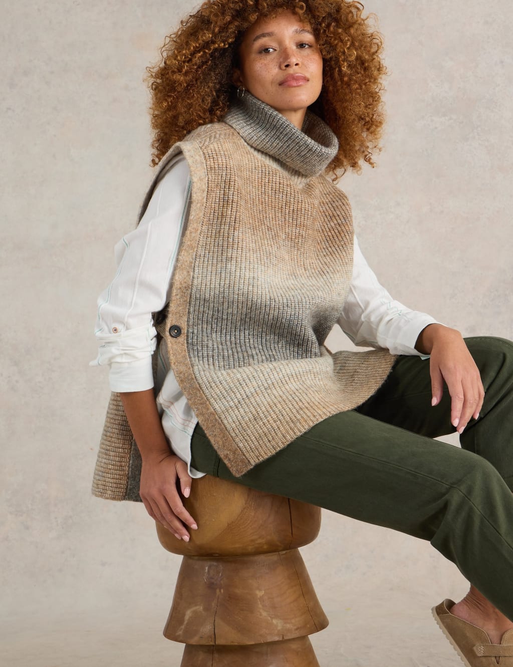 Knitted Ombré Side Button Poncho with Wool 3 of 6