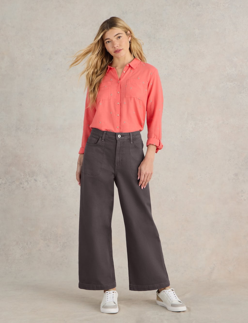 Mid Rise Wide Leg Cropped Jeans 1 of 6