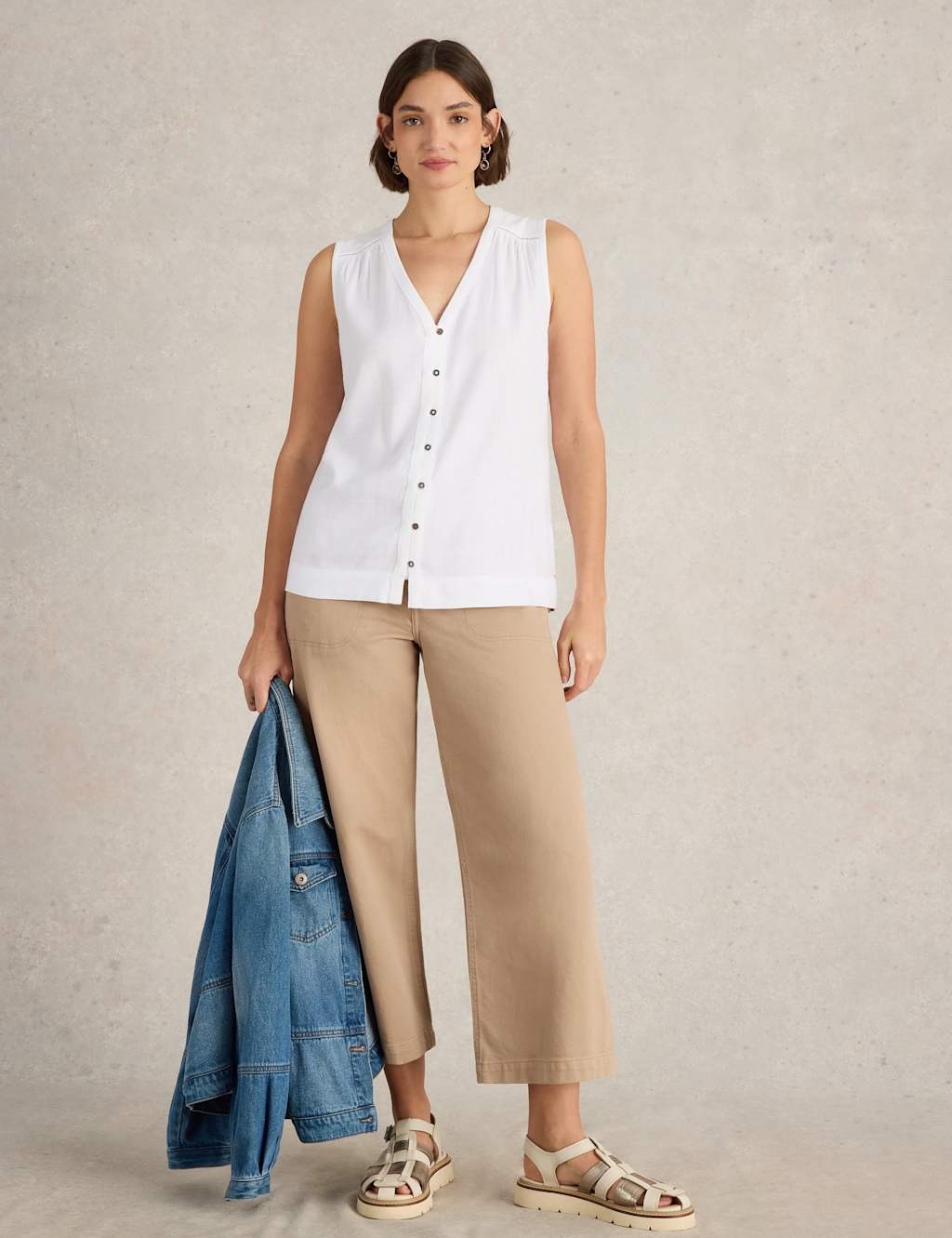 Linen Blend Button Detail V-Neck Vest 3 of 6