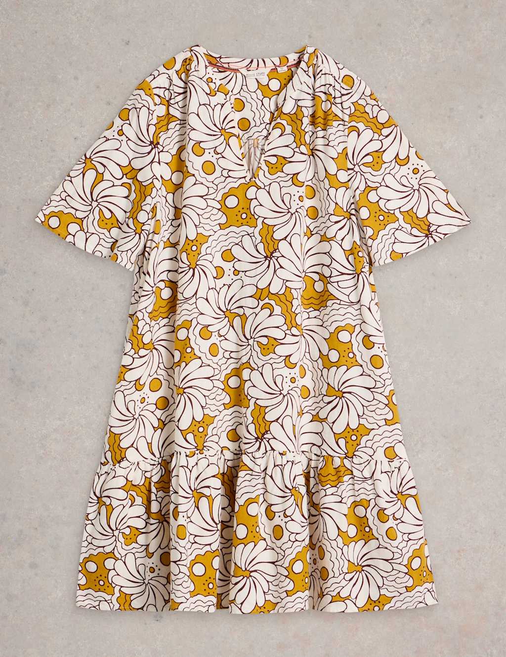 Linen-Rich Floral Knee Length Swing Dress 2 of 6