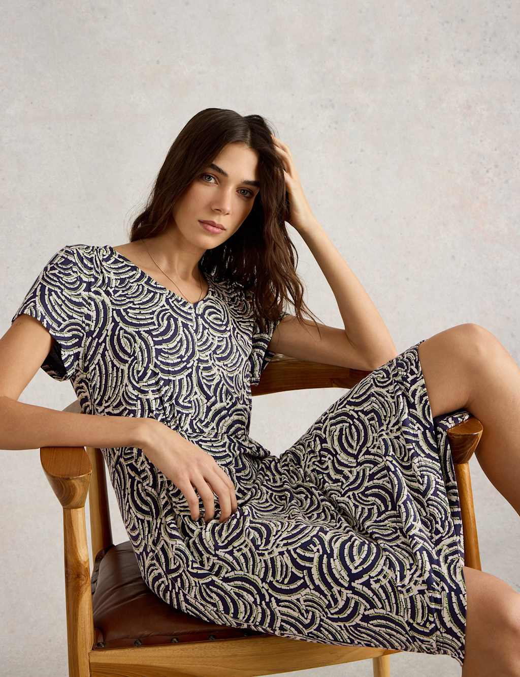 Jersey Printed V-Neck Knee Length Tea Dress 4 of 4