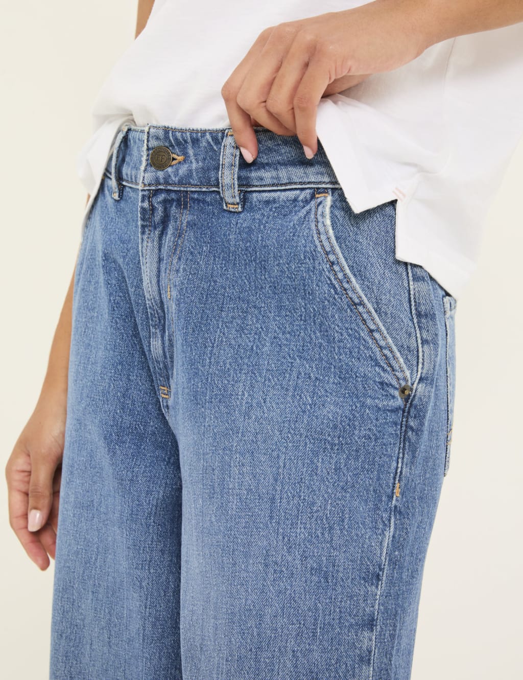 Mid Rise Wide Leg Cropped Jeans 5 of 6