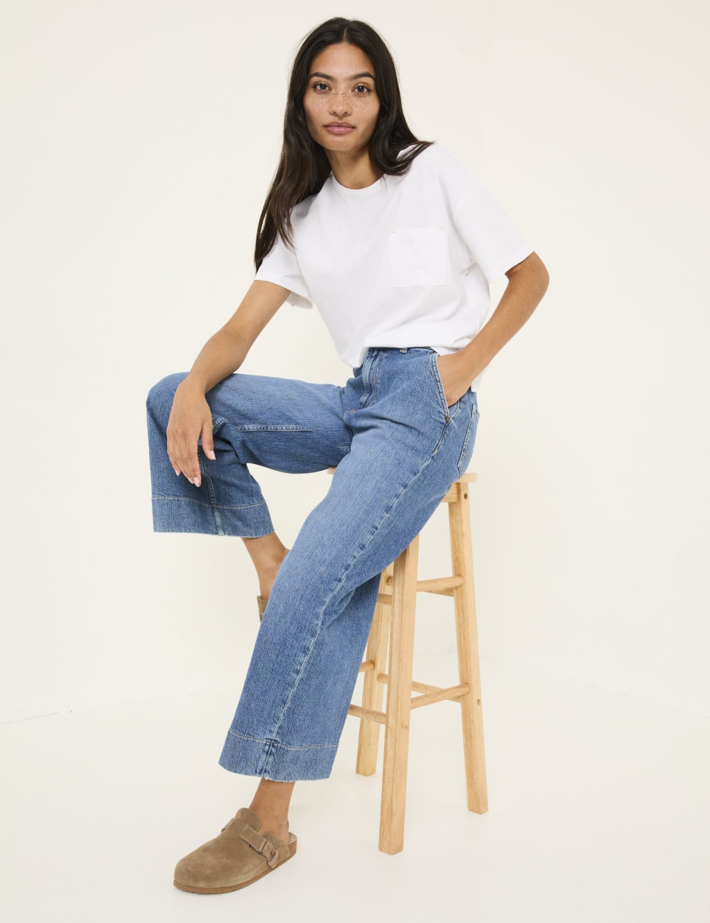 Mid Rise Wide Leg Cropped Jeans 6 of 6