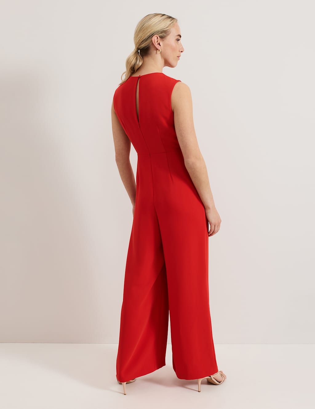 Sleeveless Wide LEg Jumpsuit 3 of 6