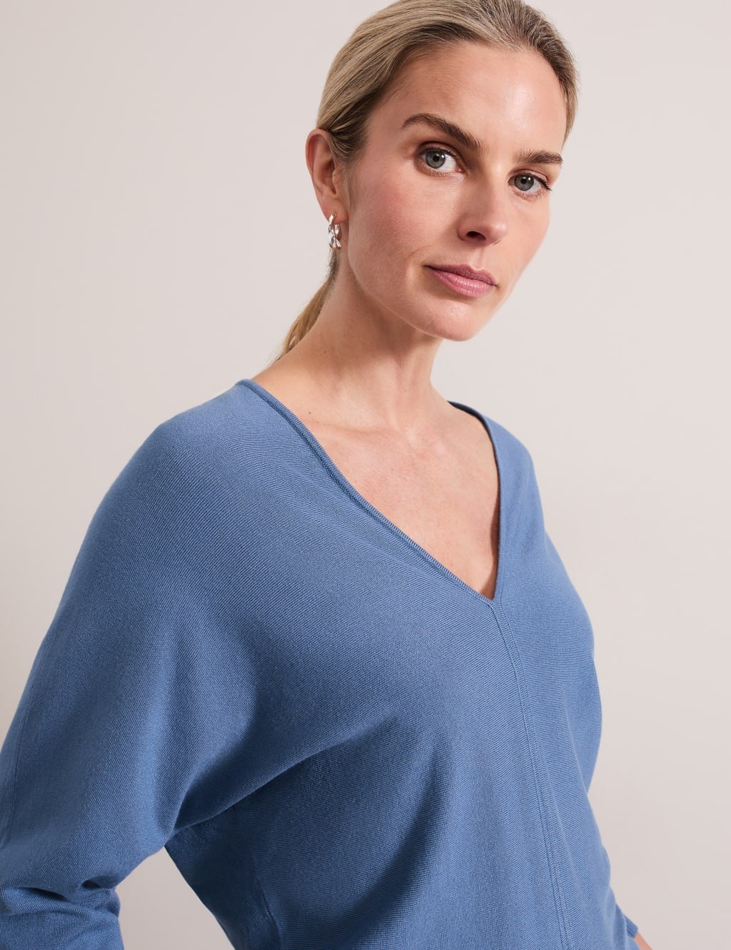 V neck batwing jumper outlet