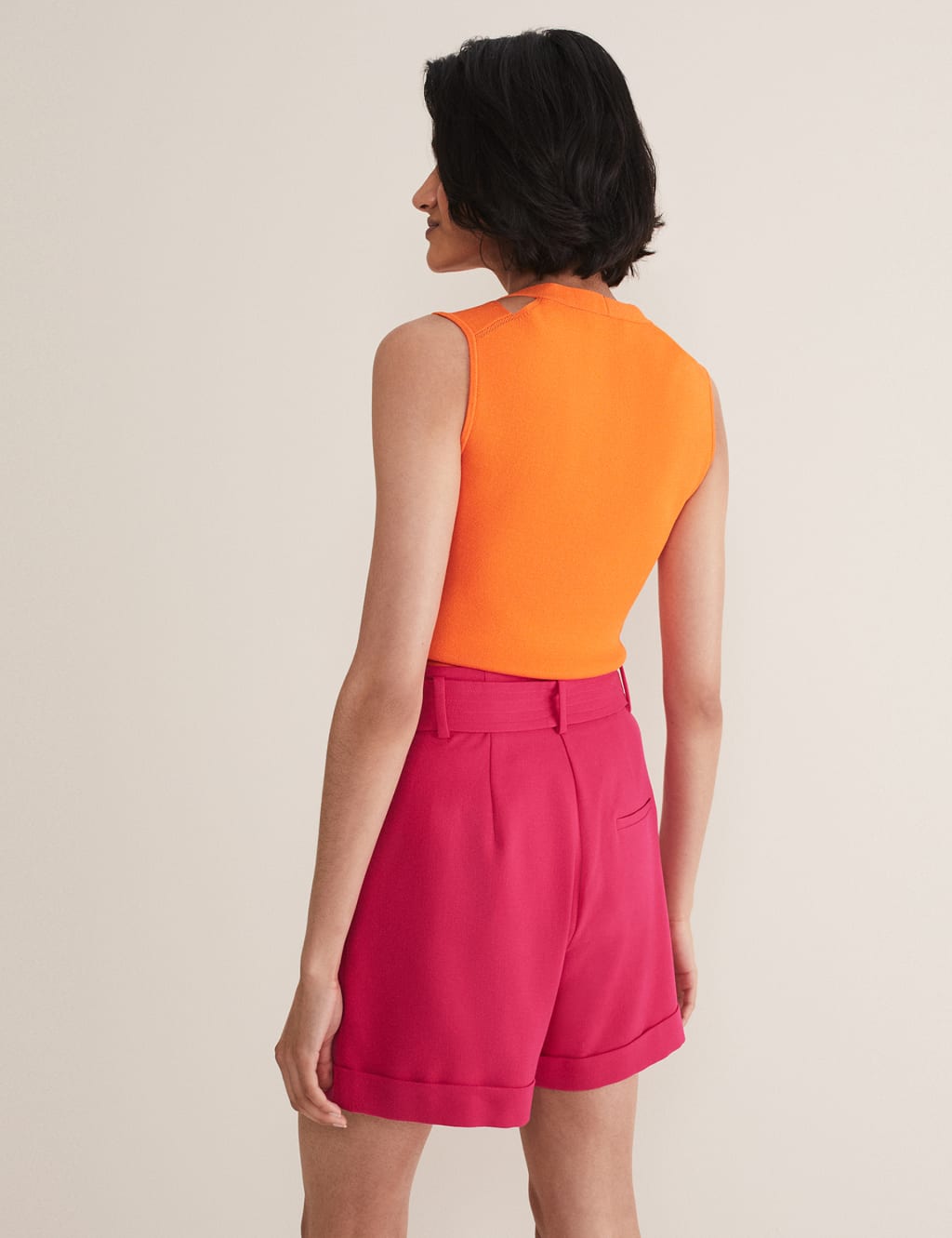 V-Neck Relaxed Knitted Top 3 of 6