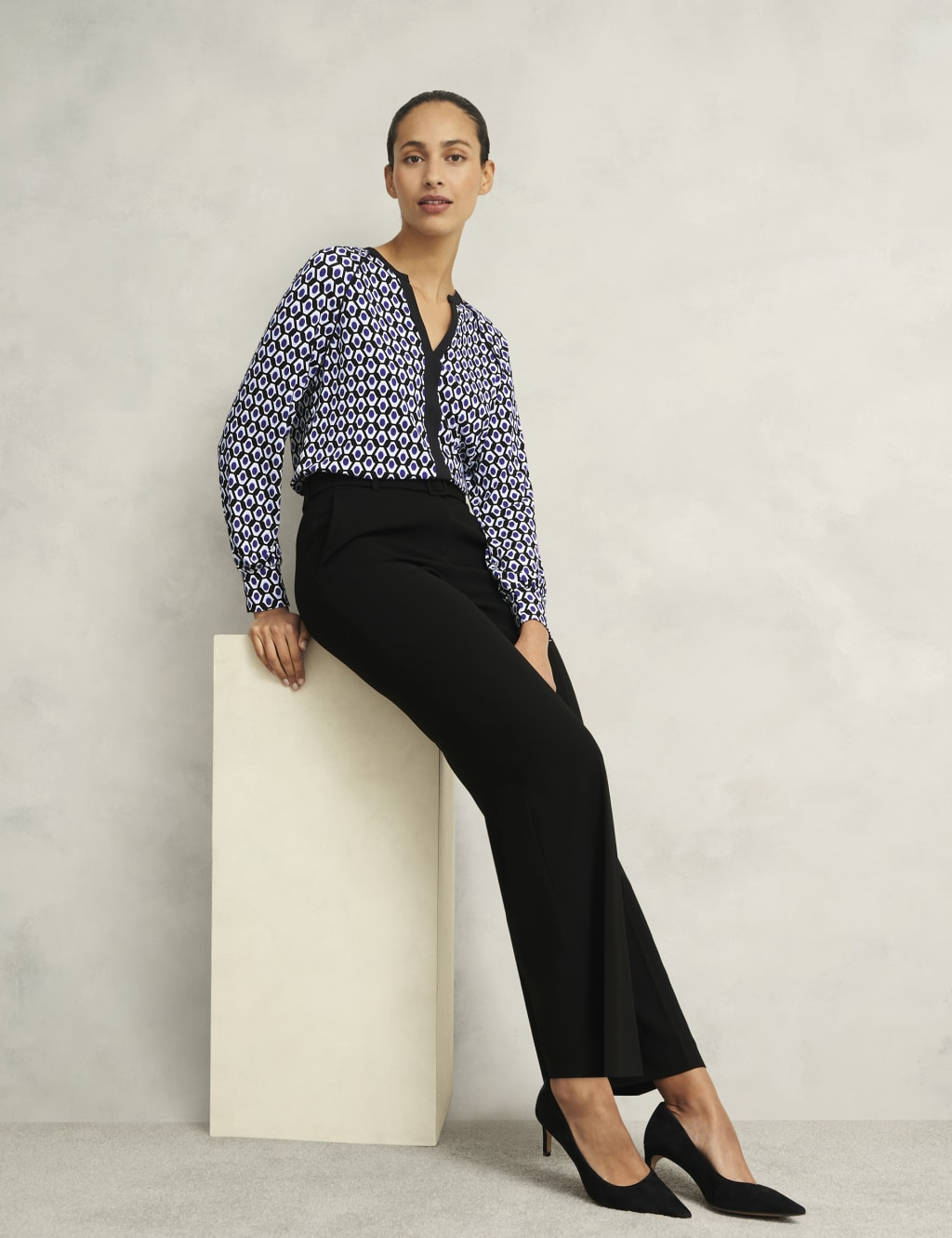 Jersey Geometric V-Neck Top 3 of 6