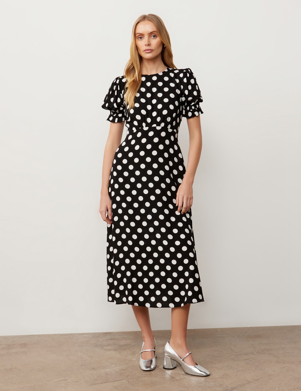 Black and white polka dot tea dress deals