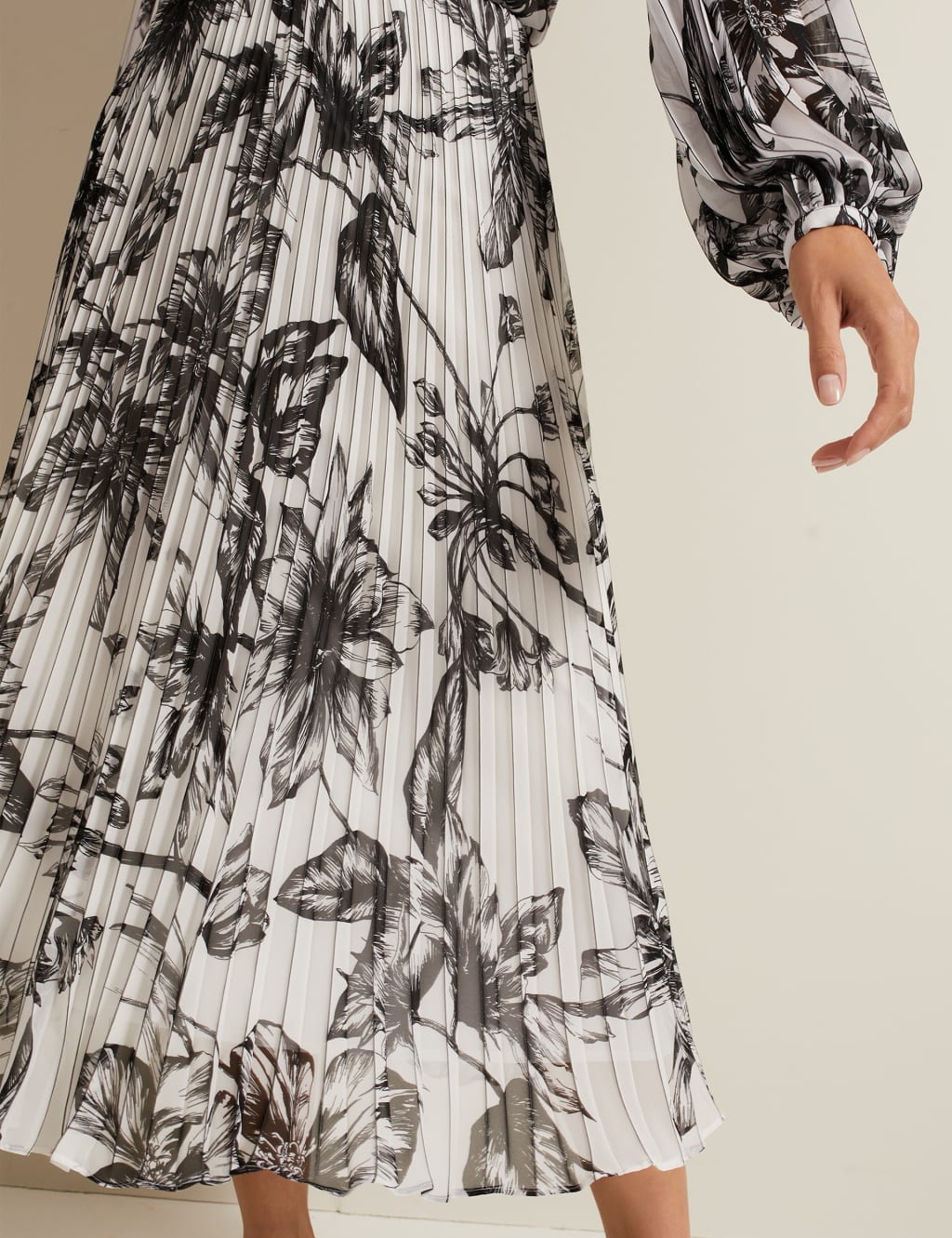 Floral Pleated Midi Skirt
