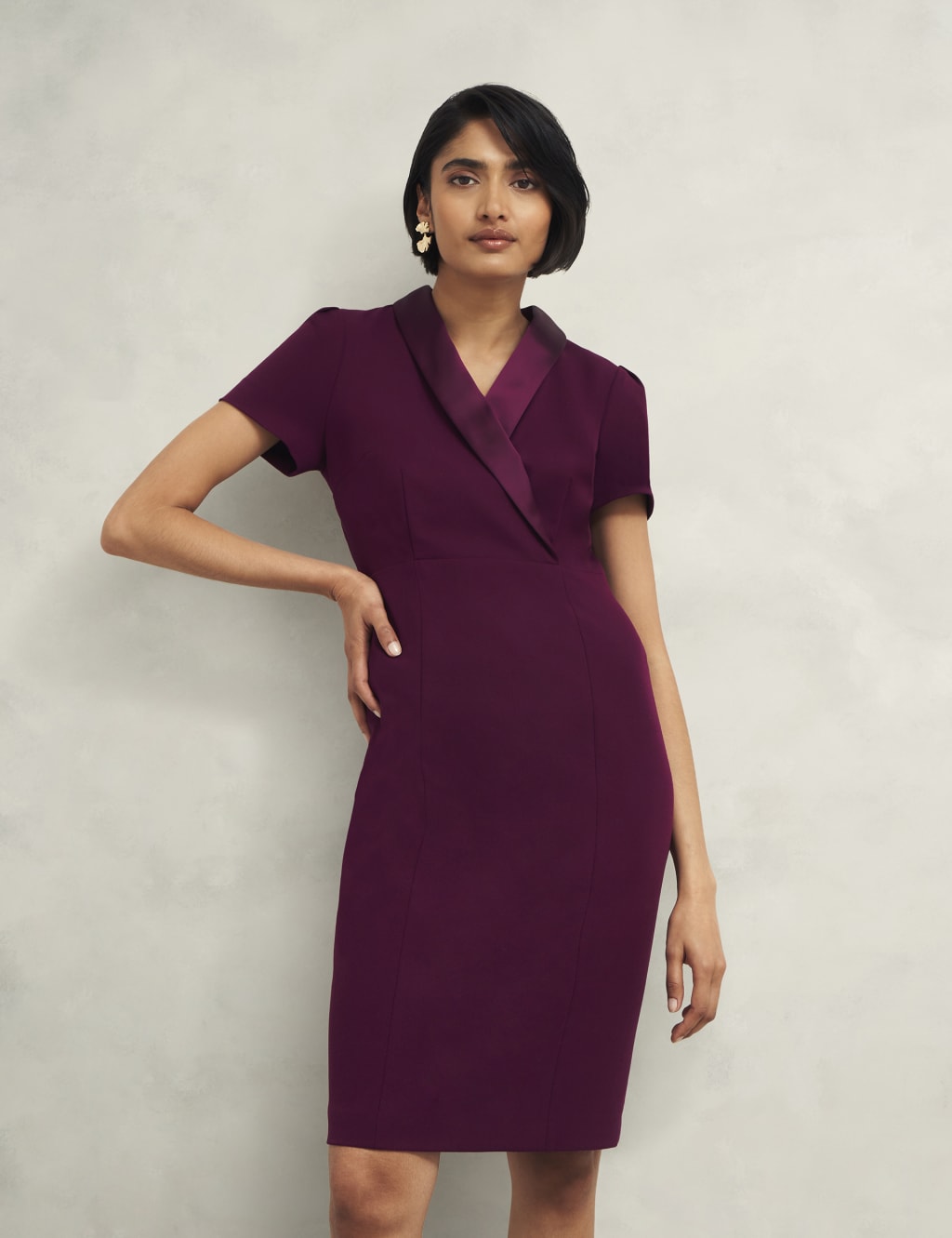 V Neck Knee Length Shift Dress