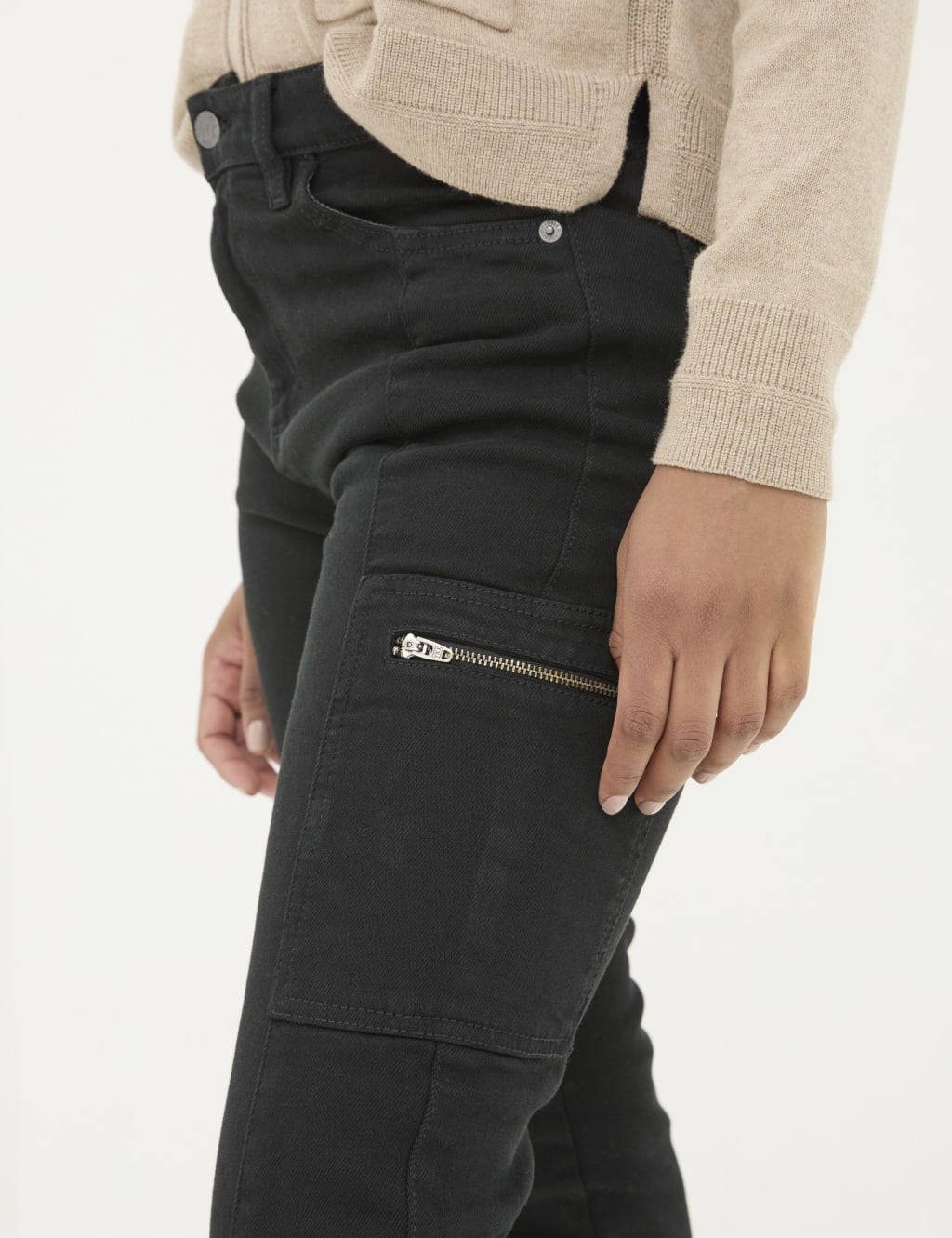 Pure Cotton Mid Rise Skinny Cargo Jeans 4 of 5