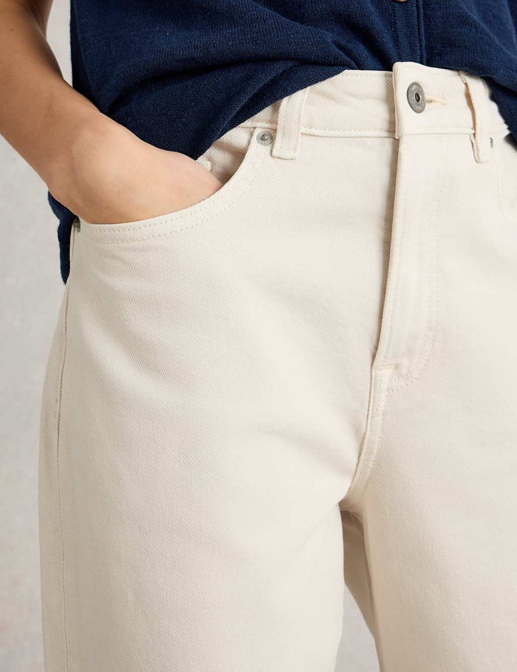 Mid Rise Tapered Cropped Jeans 4 of 4