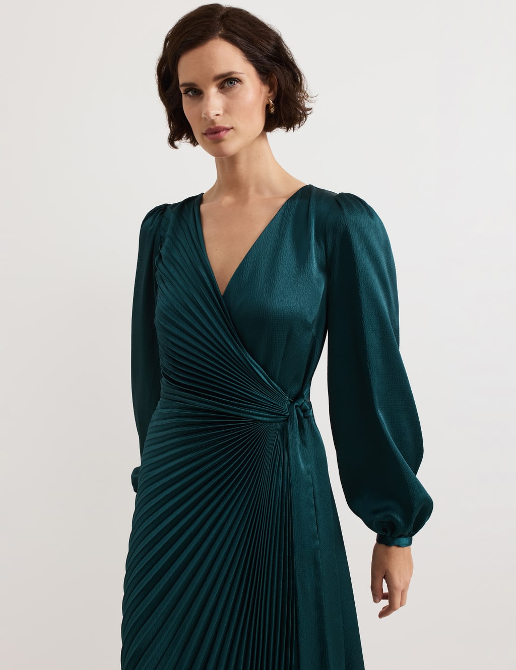 Pleated Tie Waist Midi Wrap Dress 5 of 7