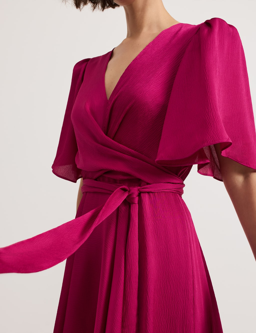 Textured V-Neck Tie Front Midi Wrap Dress 6 of 8