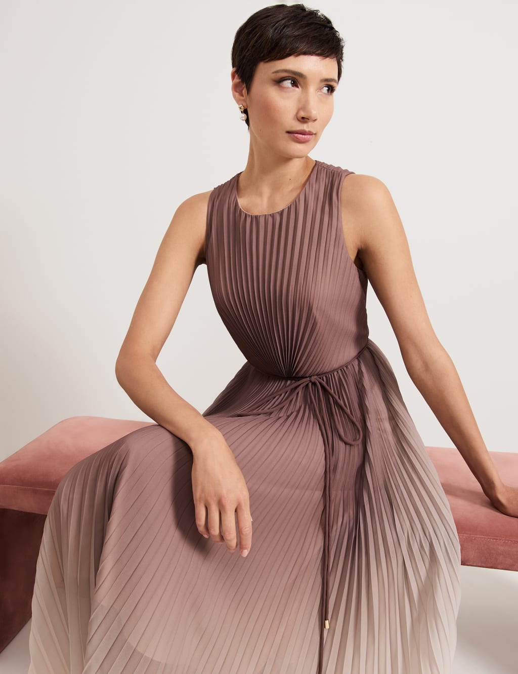 Ombre Round Neck Midi Skater Dress 7 of 8