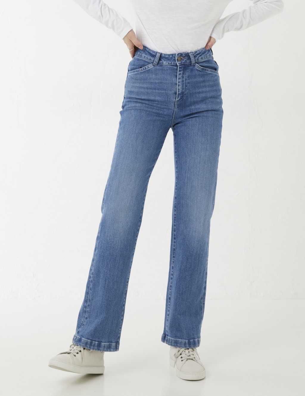 Wide Leg Jeans 2 of 5