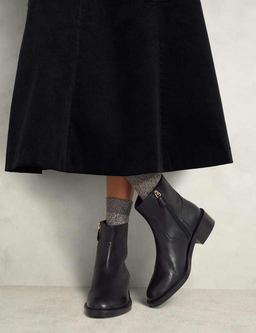 Boots hobbs top