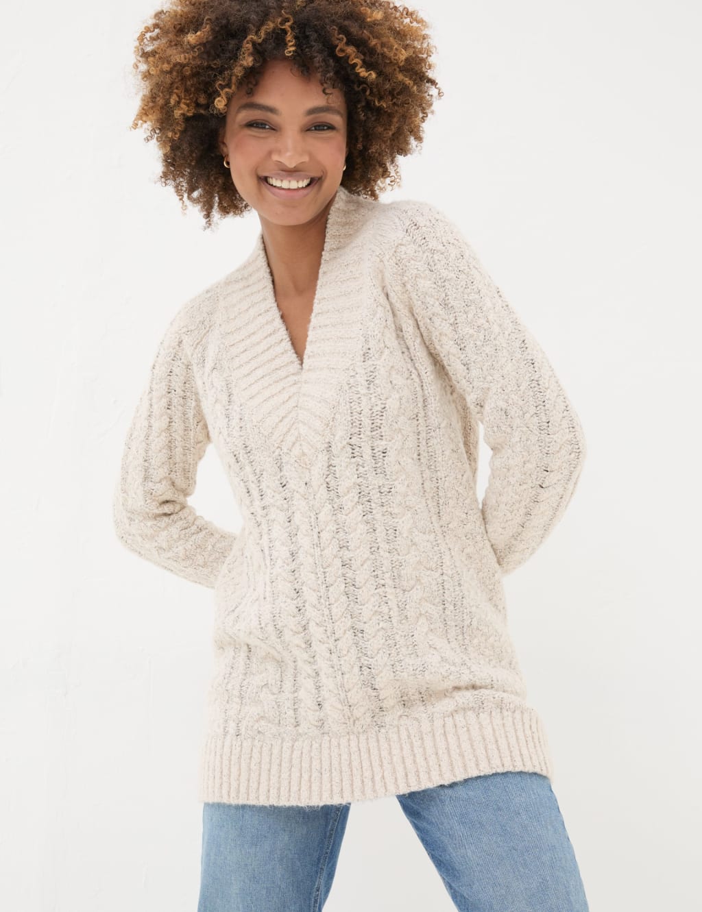 V neck cable knit jumper outlet