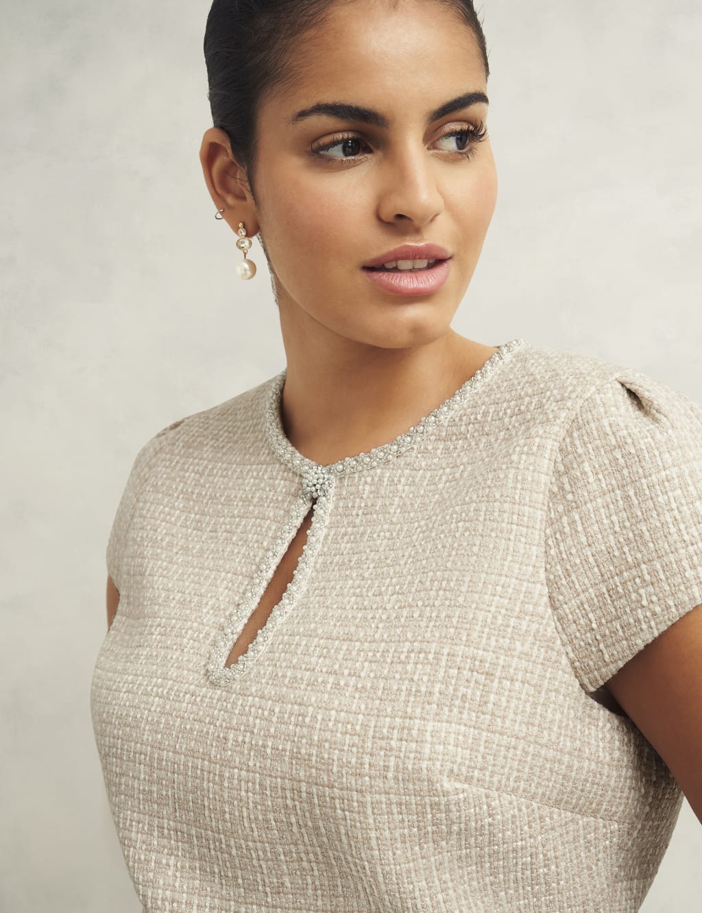 Tweed Keyhole Knee Length Shift Dress 4 of 7