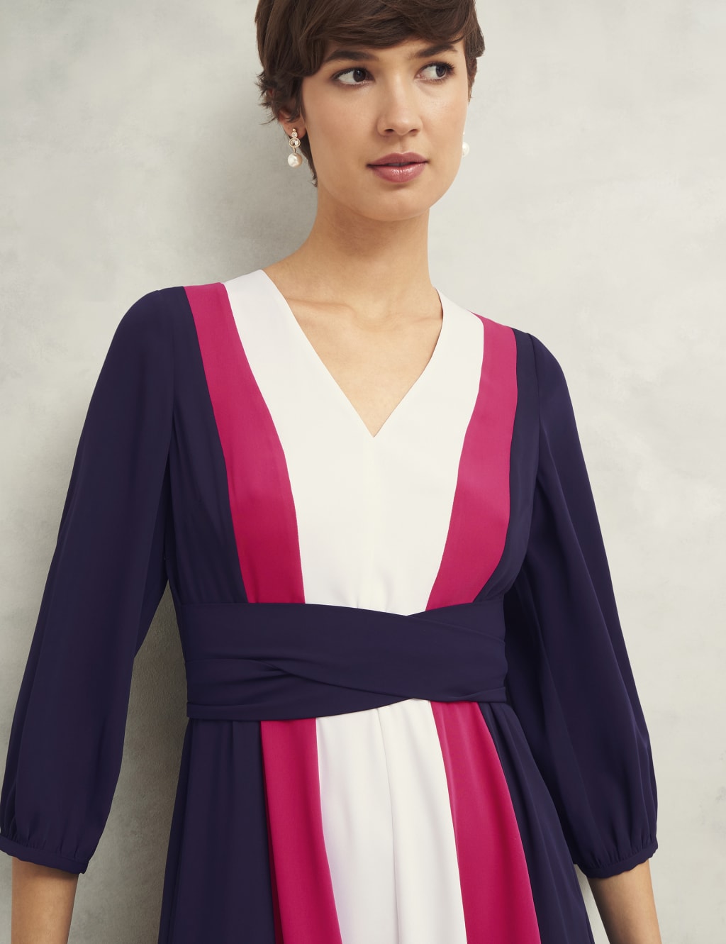 Colour Block V-Neck Midi Skater Dress 5 of 7