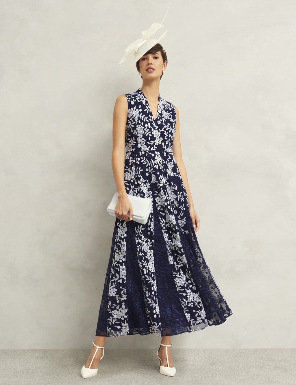 Floral Embroidered V-Neck Midaxi Dress 7 of 9