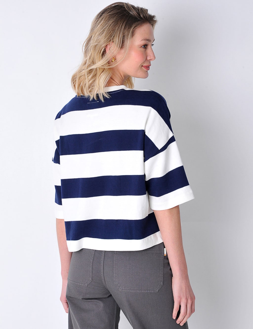 Striped crew neck t shirt deals