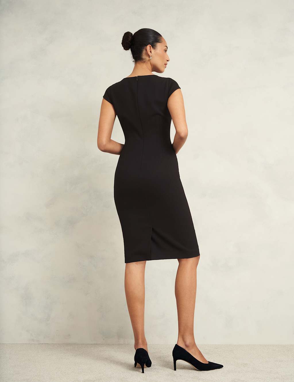 Wide Neck Knee Length Shift Dress 3 of 8
