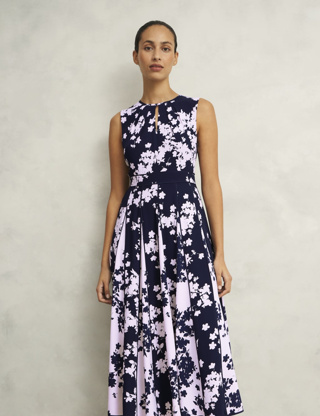 Angelica Floral Knee Length Skater Dress 4 of 8