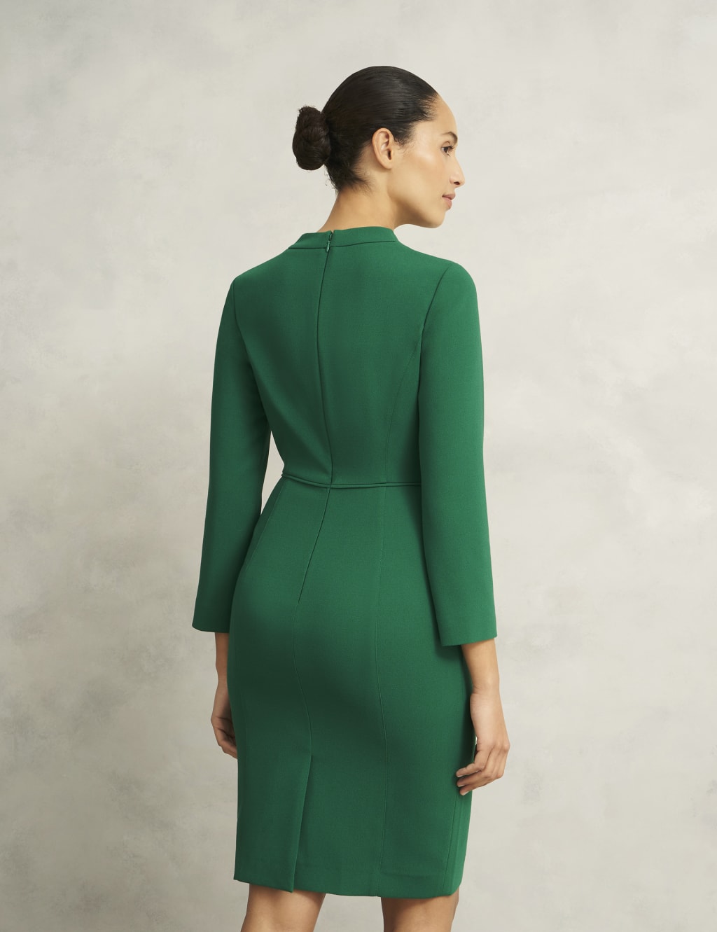 V-Neck Knee Length Shift Dress 4 of 6