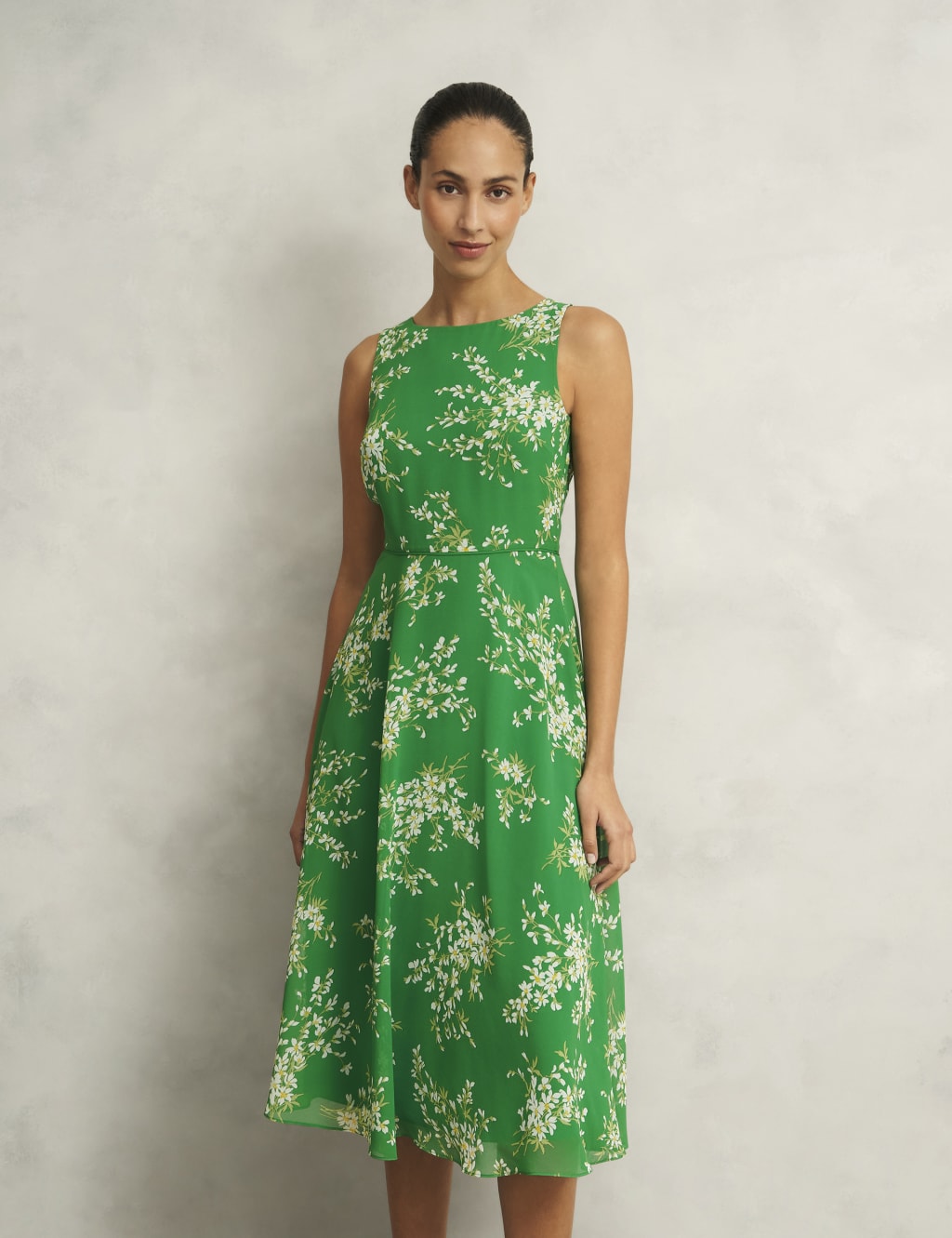 Carly Round Neck Floral Midi Skater Dress 3 of 9