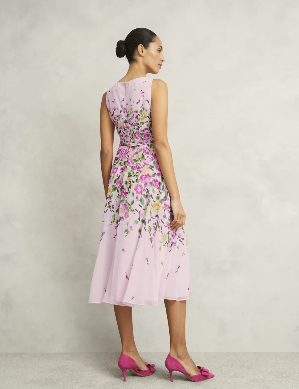 Carly Round Neck Floral Midi Skater Dress 4 of 5