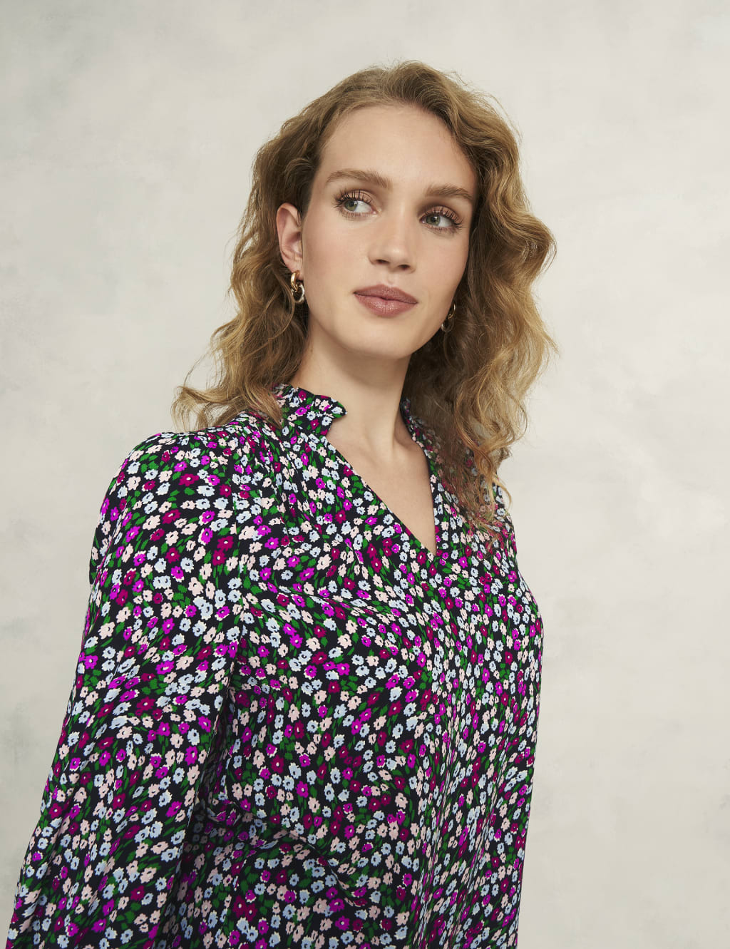 Floral Notch Neck Frill Sleeve Blouse 3 of 5