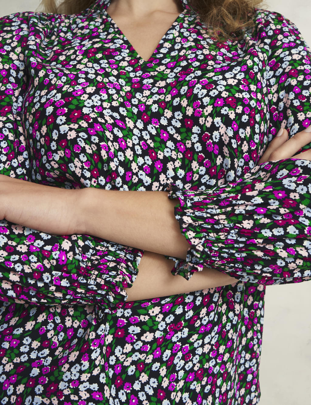 Floral Notch Neck Frill Sleeve Blouse 5 of 5