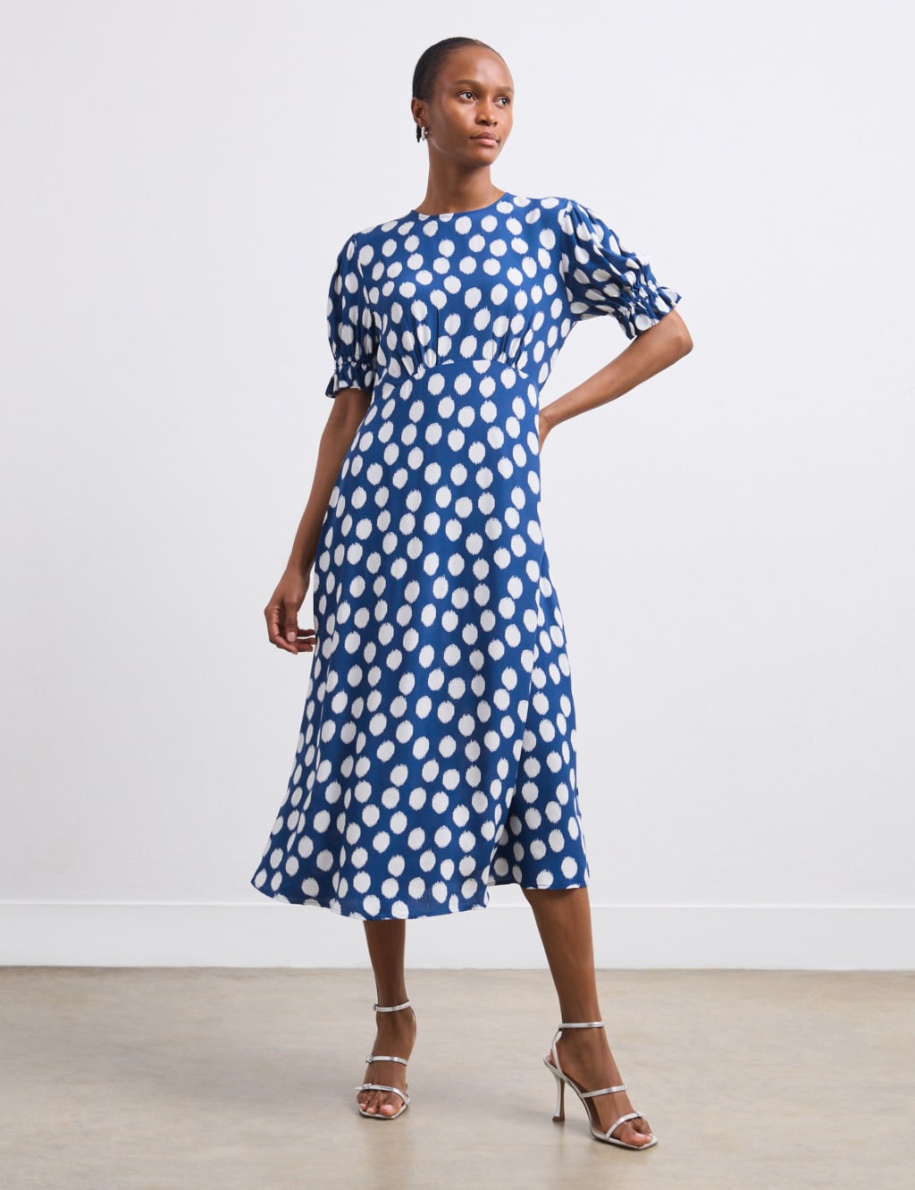 Polka tea dress outlet