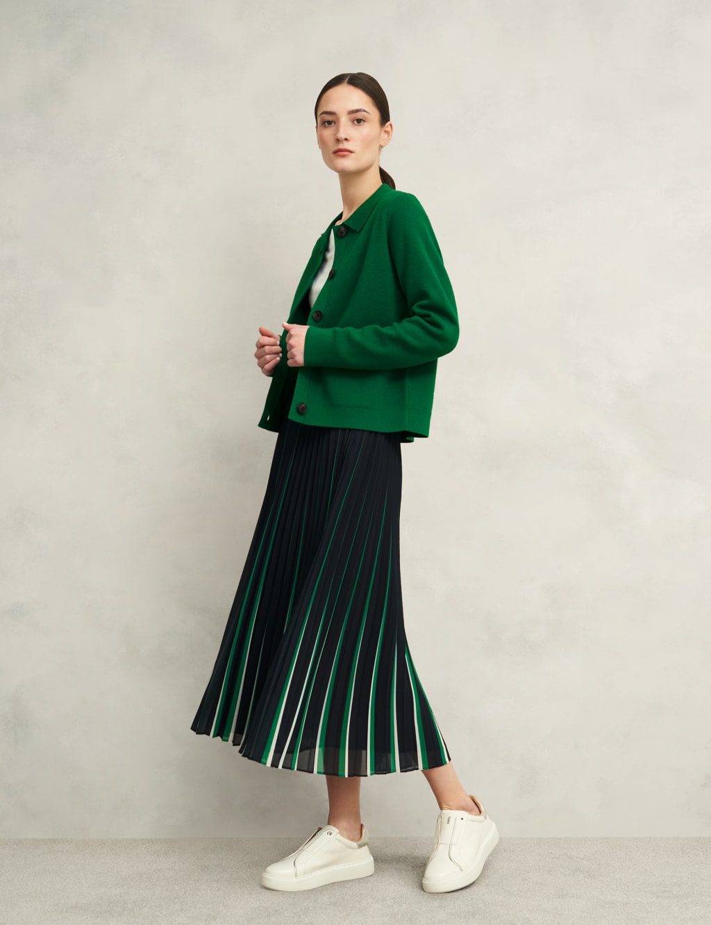 Merino Wool Blend Collared Knitted Jacket 7 of 9