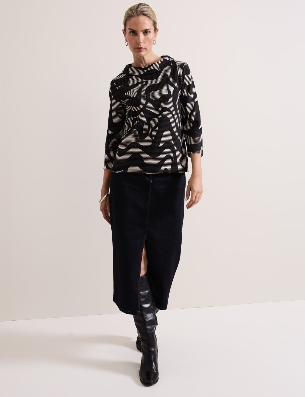 Cotton Rich Textured Abstract Top QT 4 of 6