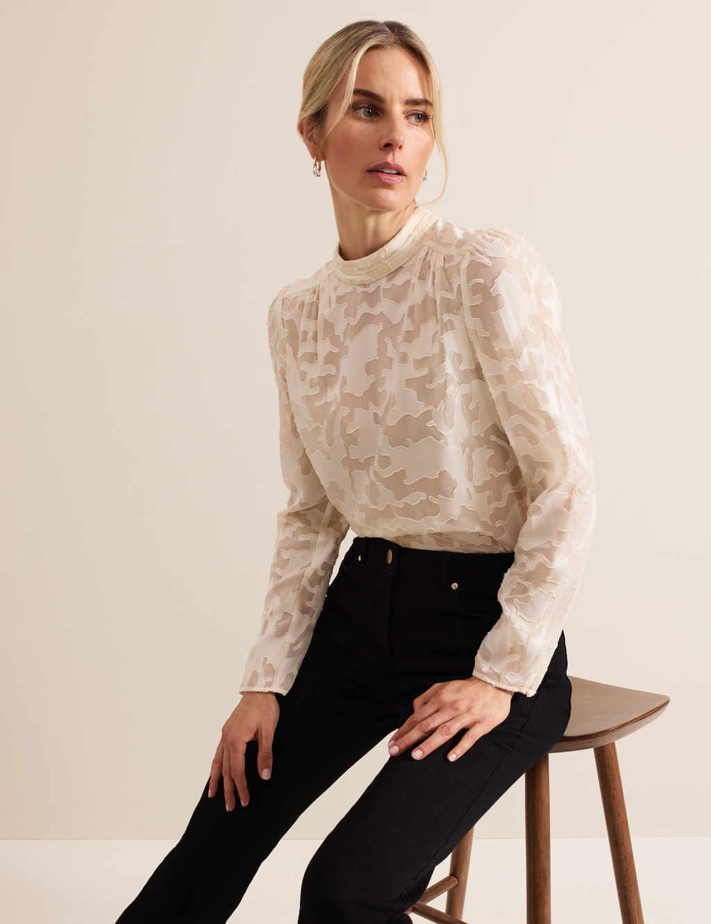 Blouson Sleeve Blouse QT