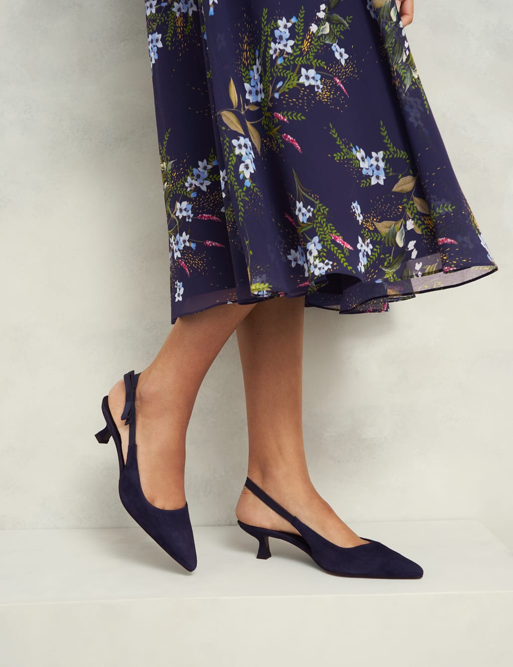 Pointed slingbacks hot sale