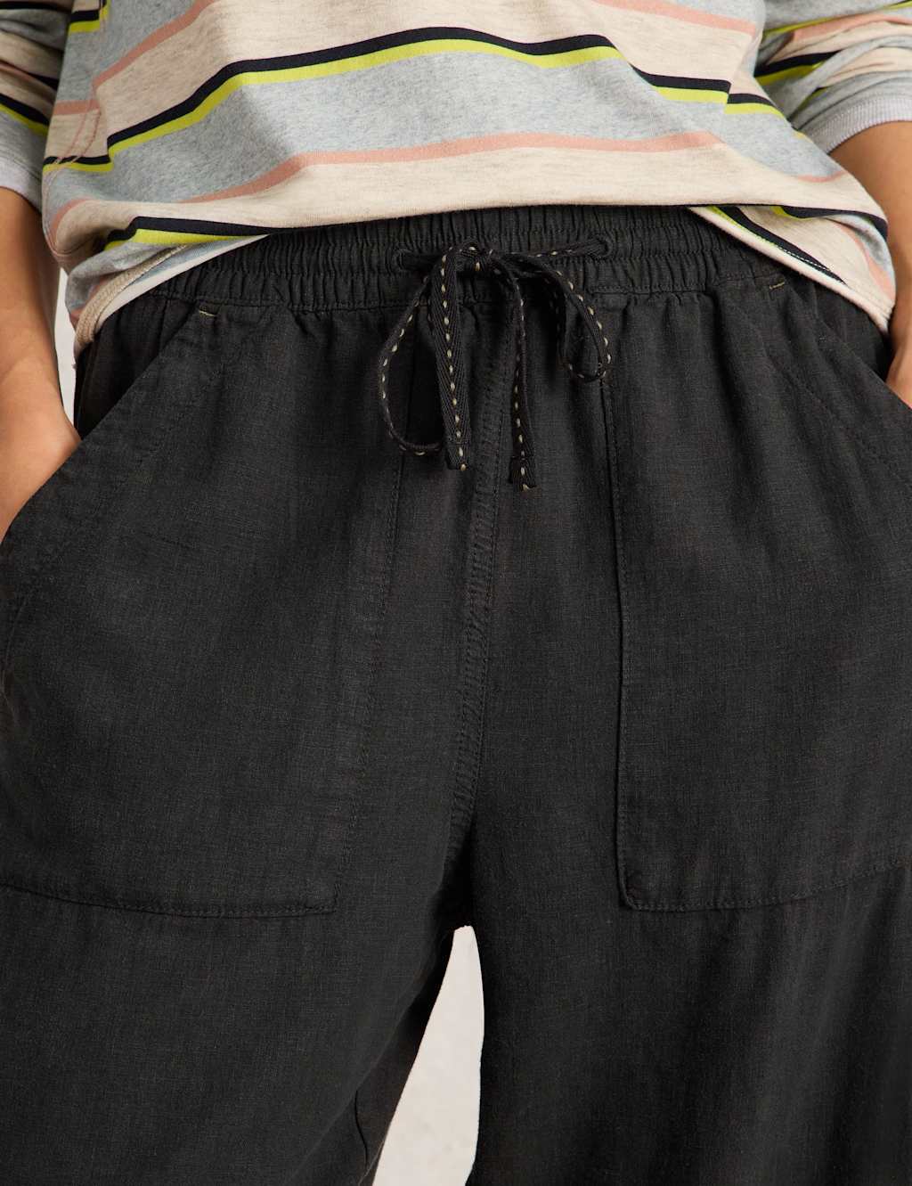 Linen Rich Relaxed Ankle Grazer Trousers 7 of 10