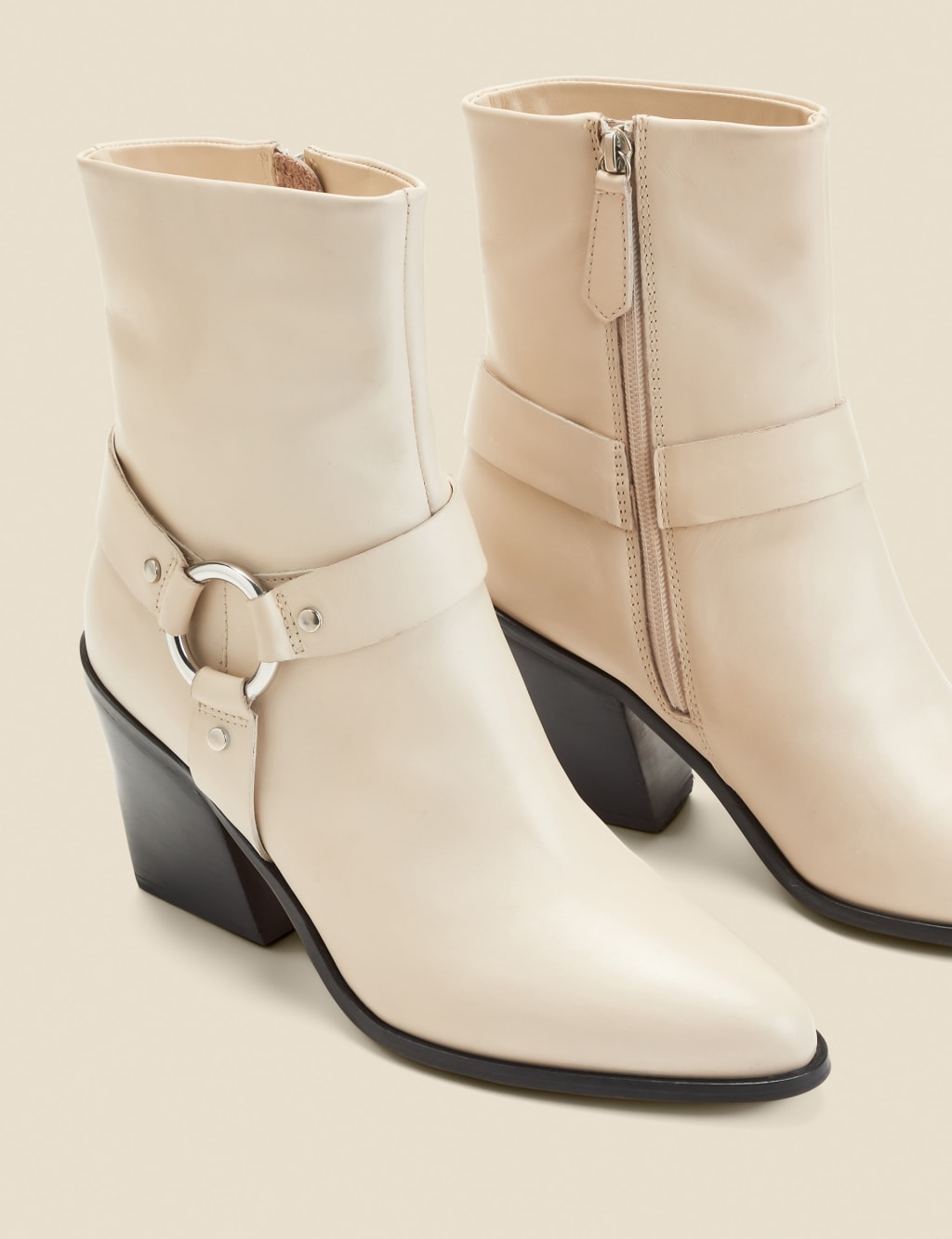 Western Style Leather Boots 4 of 4