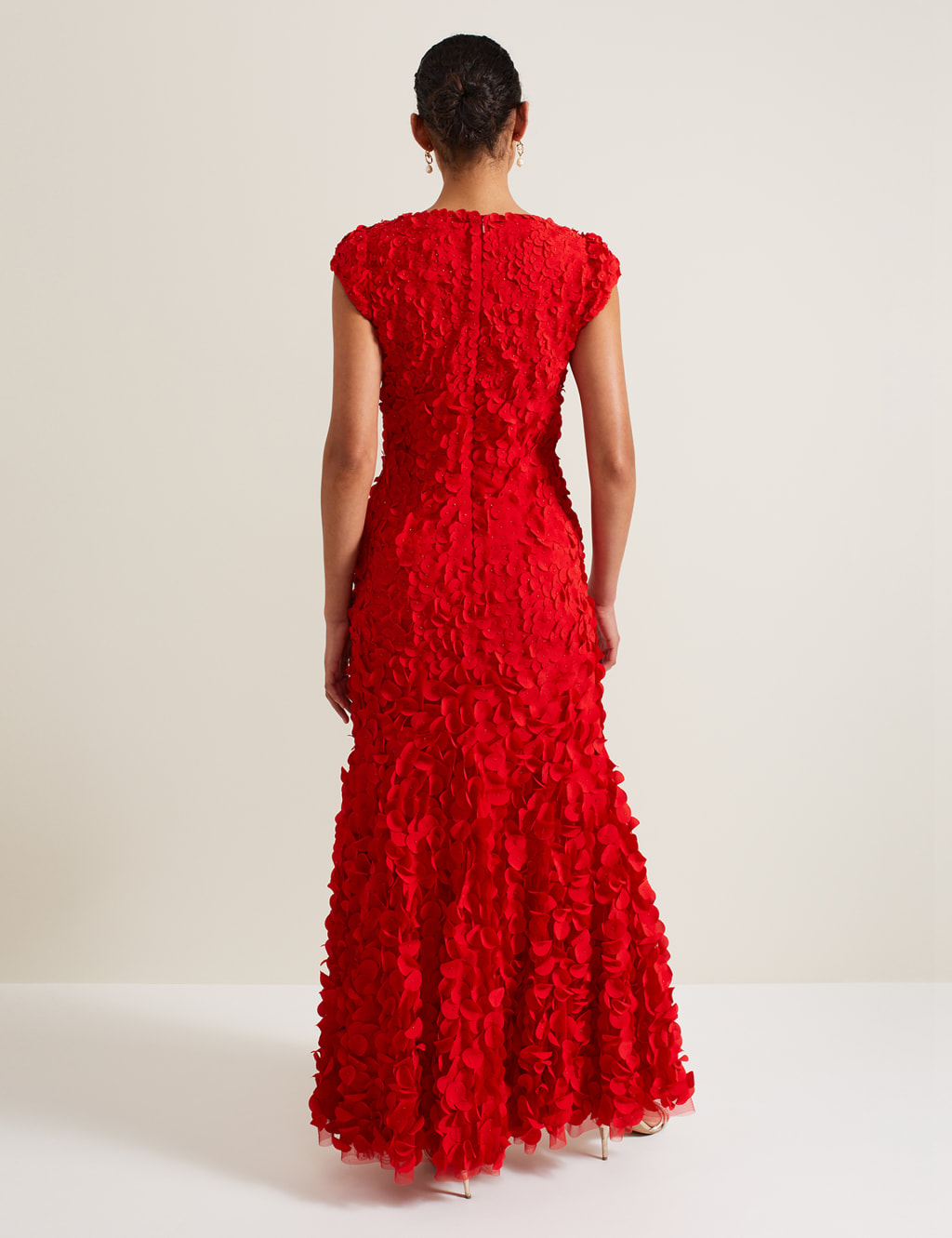 Chiffon Applique Ruffle V-Neck Maxi Skater Dress 3 of 8