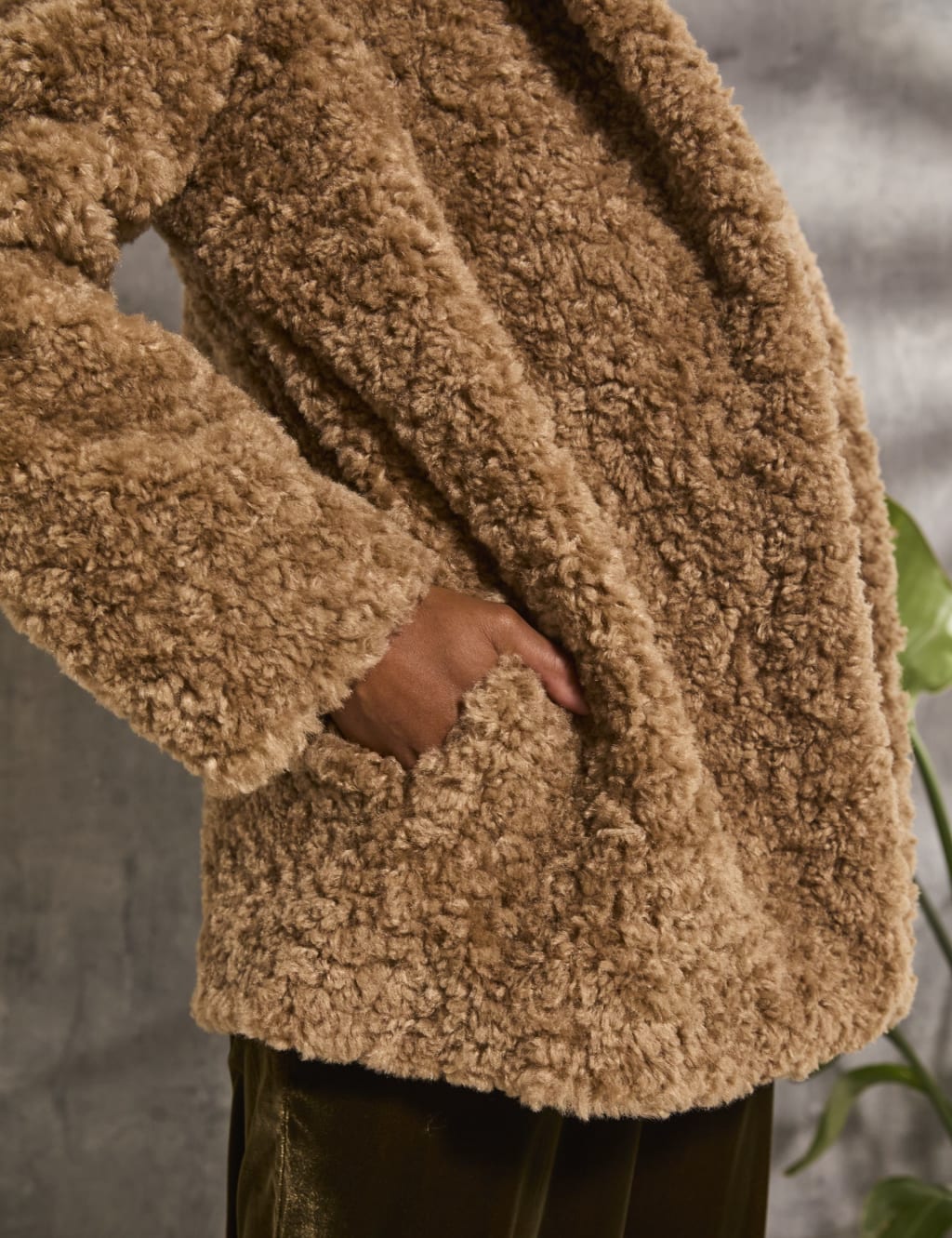 Short brown teddy coat outlet