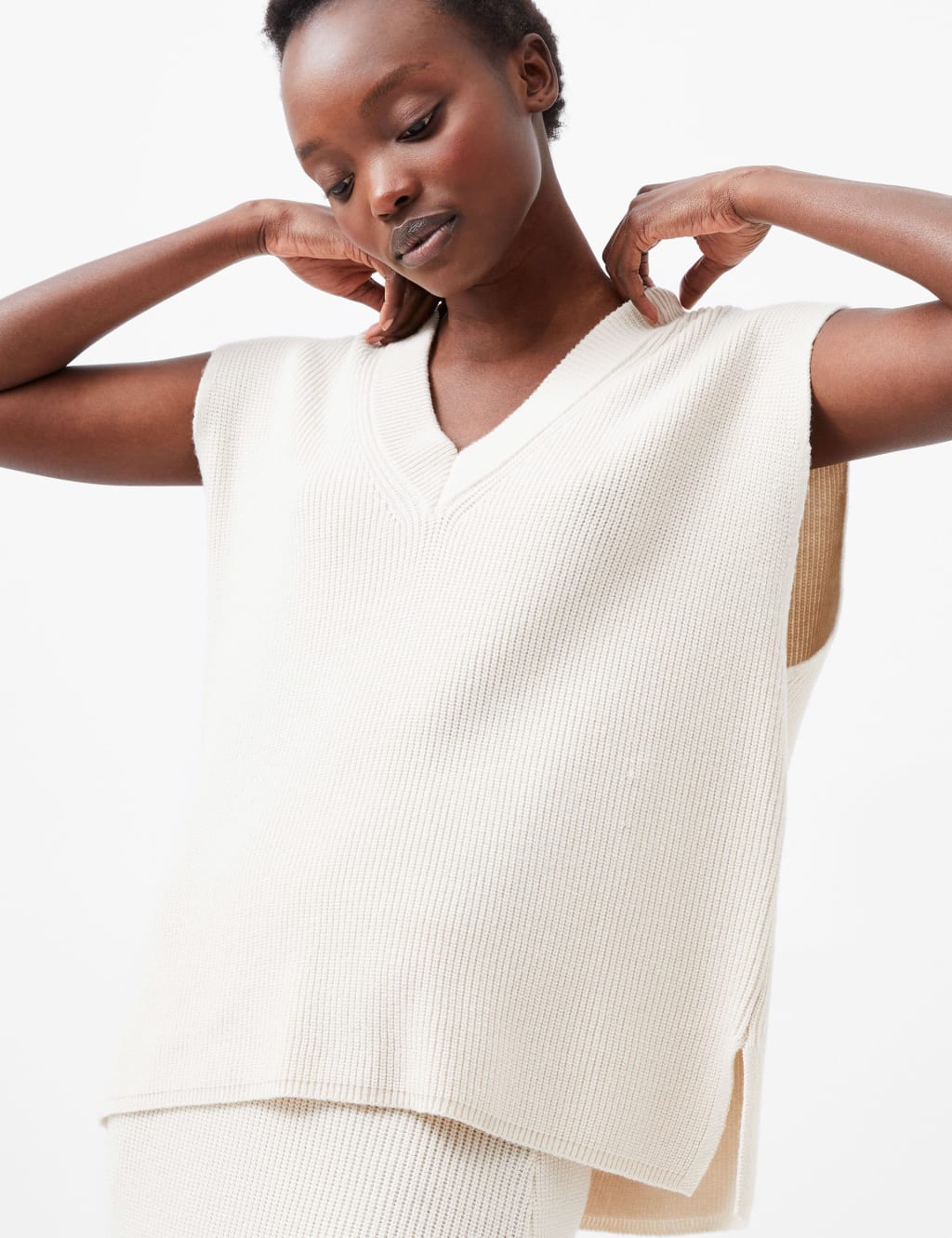 Nariko Rib Vest 2 of 4